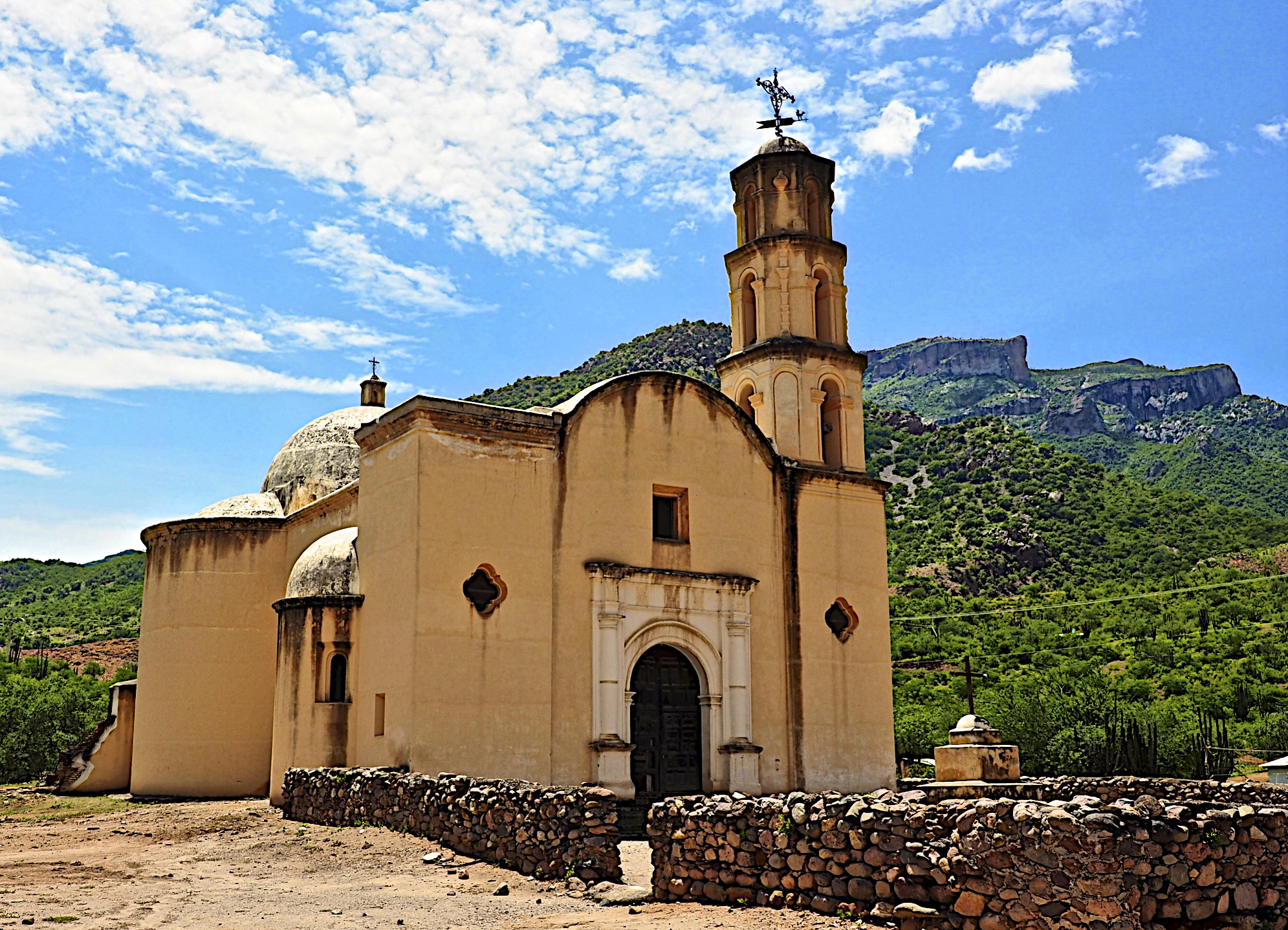 Batopilas Pueblo Mágico - Pueblo Colonial Minero en Barrancas del Cobre